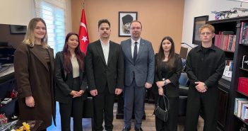 GENÇ AKADEMİSYENLER TOPLULUĞU’NDAN NEZAKET ZİYARETLERİ